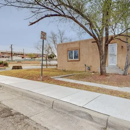 Image 5 - Strong-Thorne Funeral Services, Coal Avenue Southeast, Albuquerque, NM 87131, USA - House for sale