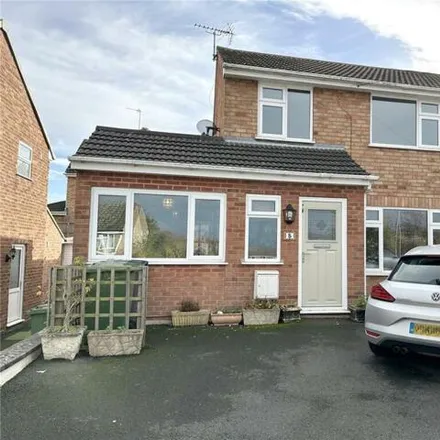 Buy this 3 bed duplex on Hawthorn Crescent in Bewdley, DY12 2JE