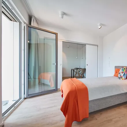Rent this 1 bed apartment on Kleyerstraße 1 in 60326 Frankfurt, Germany