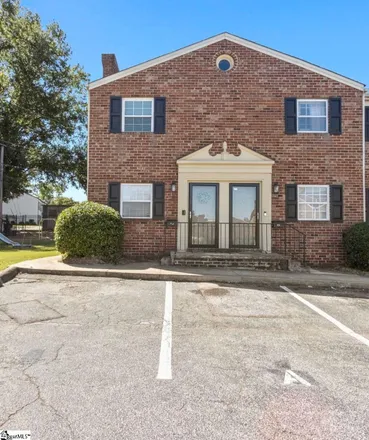 Buy this 3 bed condo on 2530 East North Street in Glenwood Acres, Greenville