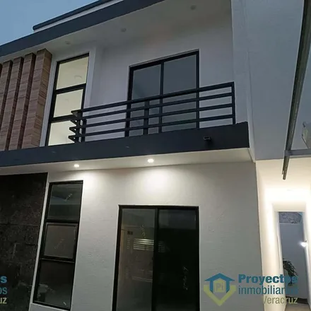 Buy this studio house on Calle San Andrés Tuxtla in La Tampiquera, 93294 Boca del Río