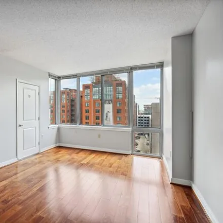 Image 2 - 555 Mass Ave, 555 Massachusetts Avenue Northwest, Washington, DC 20001, USA - Condo for sale