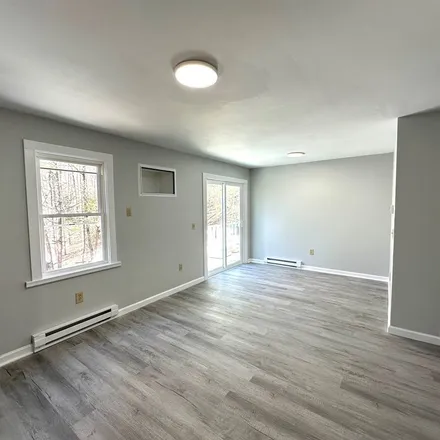Rent this 2 bed apartment on 70 Pond Meadow Road in Essex, Lower Connecticut River Valley Planning Region