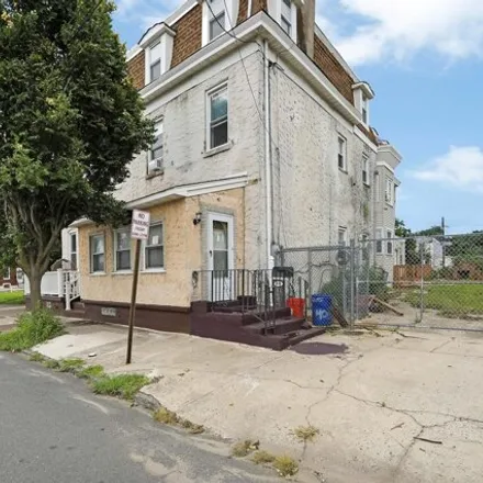 Image 2 - Elm Street, Camden, NJ 08102, USA - House for sale