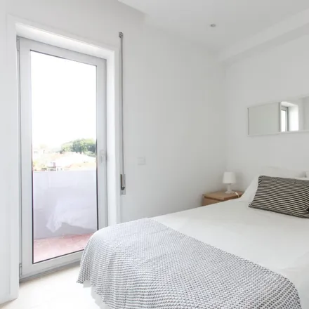 Rent this 2 bed apartment on Residencial Faria Guimarães in Rua de Faria Guimarães, 4000-206 Porto