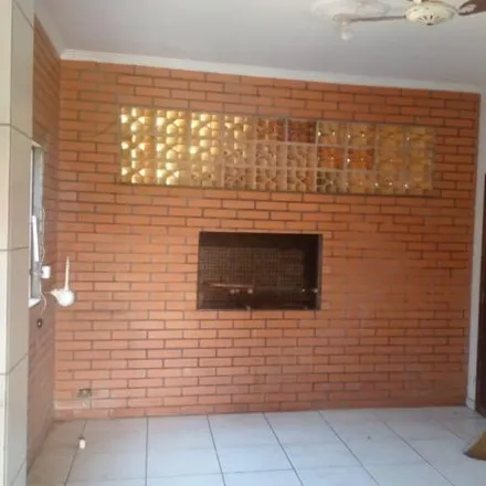 Rent this 3 bed house on Rua Bertha L. Kassner 91 in Vila Baependi, Jaraguá do Sul - SC