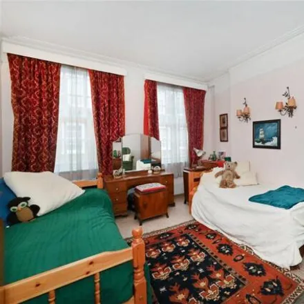 Image 4 - Coleherne Court, The Little Boltons, London, SW5 0BU, United Kingdom - Apartment for sale