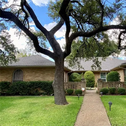Buy this 6 bed duplex on 7621 Dentcrest Drive in Dallas, TX 75254