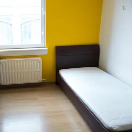 Rent this studio apartment on Rue de la Constitution - Grondwetstraat 31 in 1030 Schaerbeek - Schaarbeek, Belgium