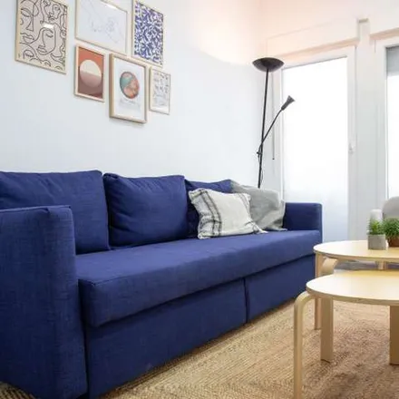 Rent this 2 bed apartment on Madrid in Calle del Conde de Vistahermosa, 38