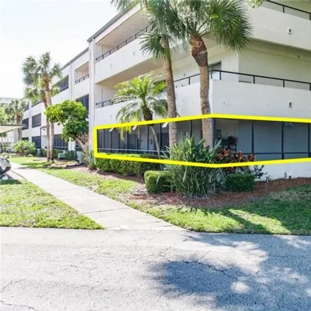Buy this 3 bed condo on Countryside Mall in Duke Energy Trail, Clearwater