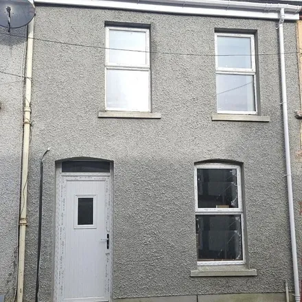 Rent this 3 bed apartment on Henry Street in Derry/Londonderry, BT48 6RF