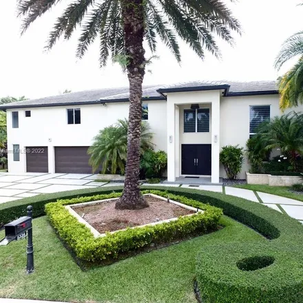 Buy this 5 bed house on 5344 Northwest 94th Doral Place in Doral, FL 33178