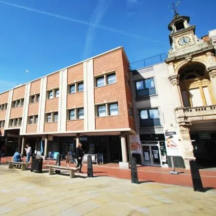 Rent this studio apartment on Jelly Legg'd Chicken in Reading Town Centre, 42 Market Place