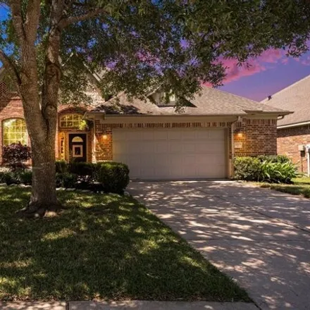 Buy this 4 bed house on 2241 Lilyglen Court in League City, TX 77573