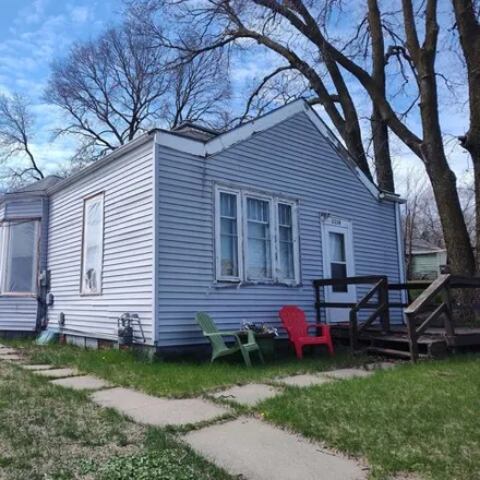 Buy this 3 bed house on 1118 West 5th Street in Sioux City, IA 51103