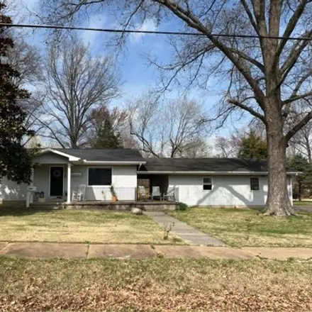 Buy this 3 bed house on 809 McKinley Street in Benton, IL 62812