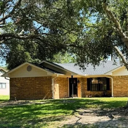 Buy this 3 bed house on 741 Southwood Drive in Athens, TX 75751