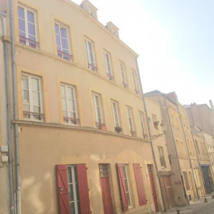 Rent this 2 bed apartment on 16;18 Rue du Wad Billy in 57000 Metz, France