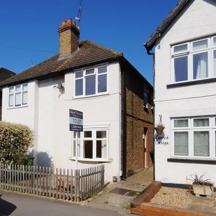 Rent this 3 bed duplex on Coverts Road in Claygate, KT10 0JU
