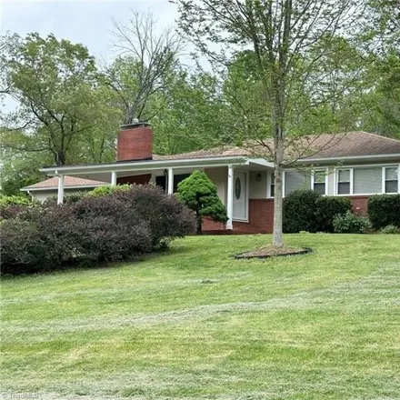 Image 3 - 3646 Rolling Road, High Point, NC 27265, USA - House for sale