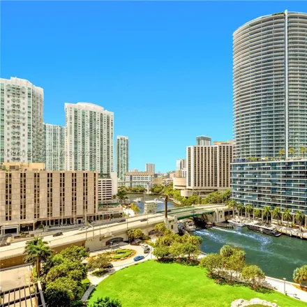Buy this 1 bed condo on Icon Brickell North Tower in Southeast 5th Street, Miami