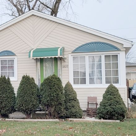 Rent this 3 bed house on Meade Ave in Burbank, IL