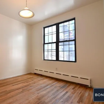 Rent this 4 bed apartment on 147 North 7th Street in New York, NY 11249
