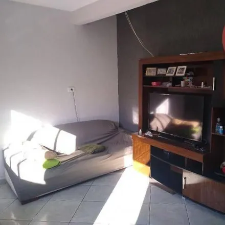 Buy this 2 bed house on Avenida Professor Vicente Pacitu in Hípica Jaguari, Bragança Paulista - SP