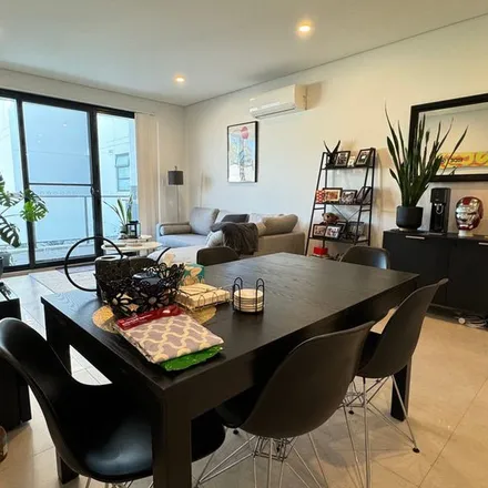 Image 7 - Laurel Street, Carramar NSW 2163, Australia - Apartment for rent