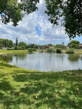 Buy this 1 bed condo on Inverrary Country Club in 3840 Inverrary Boulevard, Lauderhill