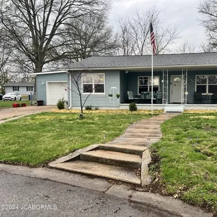 Buy this 3 bed house on 570 Theodore Street in Tipton, MO 65081