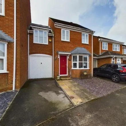 Buy this 3 bed house on Lark Vale in Buckinghamshire, HP19 0YH