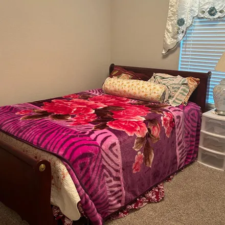 Image 2 - 399 Southeast 25th Street, Moore, OK 73160, USA - Room for rent