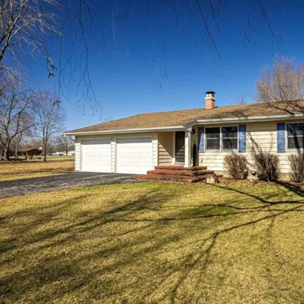 Image 3 - 145 Philip Road, Christopher, IL 62822, USA - House for sale