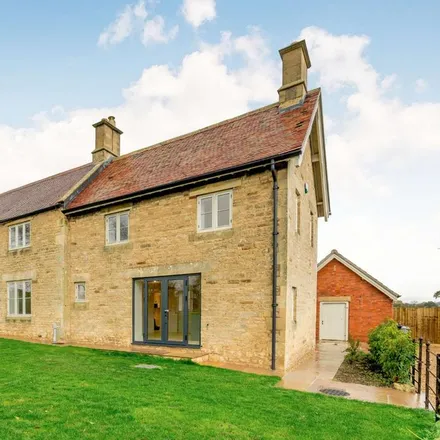 Rent this 4 bed house on Featherwell Farm in Elsthorpe Road, Grimsthorpe