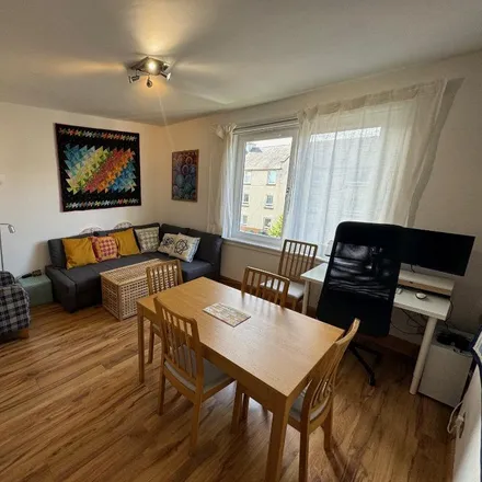 Image 3 - 10 Moat Drive, City of Edinburgh, EH14 1NT, United Kingdom - Apartment for rent