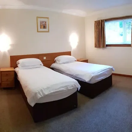 Rent this 2 bed apartment on Perth and Kinross in PH16 5PR, United Kingdom