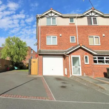 Buy this 3 bed townhouse on Sandrock Close in Wallasey, CH45 5JR