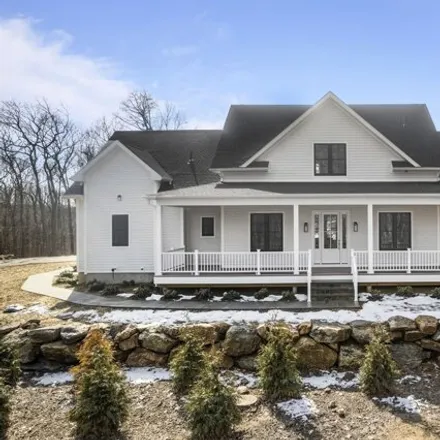 Buy this 4 bed house on Lords Meadow Lane in Laysville, Old Lyme