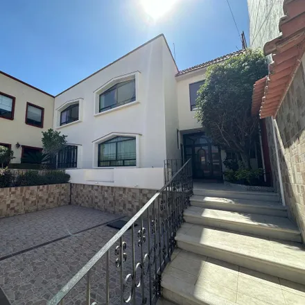 Buy this studio house on Calle Pradera in Lomas de Bellavista, 53120 Atizapán de Zaragoza