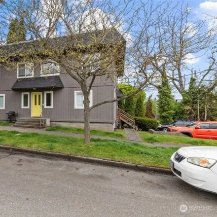 Buy this studio house on 971 South 41st Street in Tacoma, WA 98418
