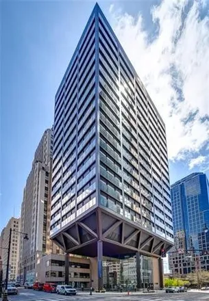 Image 1 - Wallstreet Tower, 1101 Walnut Street, Downtown Kansas City, MO 64106, USA - Condo for sale