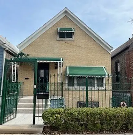 Buy this 3 bed house on 3311 South Leavitt Street in Chicago, IL 60608