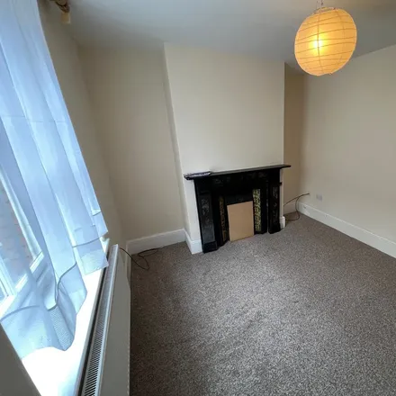 Image 7 - Indigo Blue, Salisbury Street, Mere, BA12 6HA, United Kingdom - Townhouse for rent