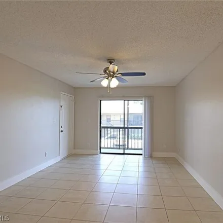 Image 5 - 5399 Summerlin Road, Fort Myers, FL 33919, USA - Condo for rent