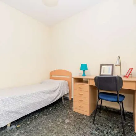 Image 6 - Carrer d'Almassora, 46010 Valencia, Spain - Apartment for rent