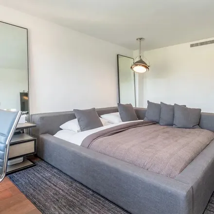 Rent this 2 bed apartment on Wilshire-Comstock Building 2 in Comstock Avenue, Los Angeles