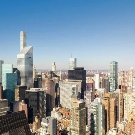 Image 7 - Trump World Tower, 845 1st Avenue, New York, NY 10017, USA - Condo for rent