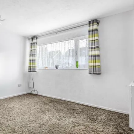 Image 2 - Frobisher Crescent, Stanwell, TW19 7DX, United Kingdom - Duplex for rent